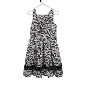 Danny And Nicole Dress Womens 6 Used Black Ivory Lined Sleeveless